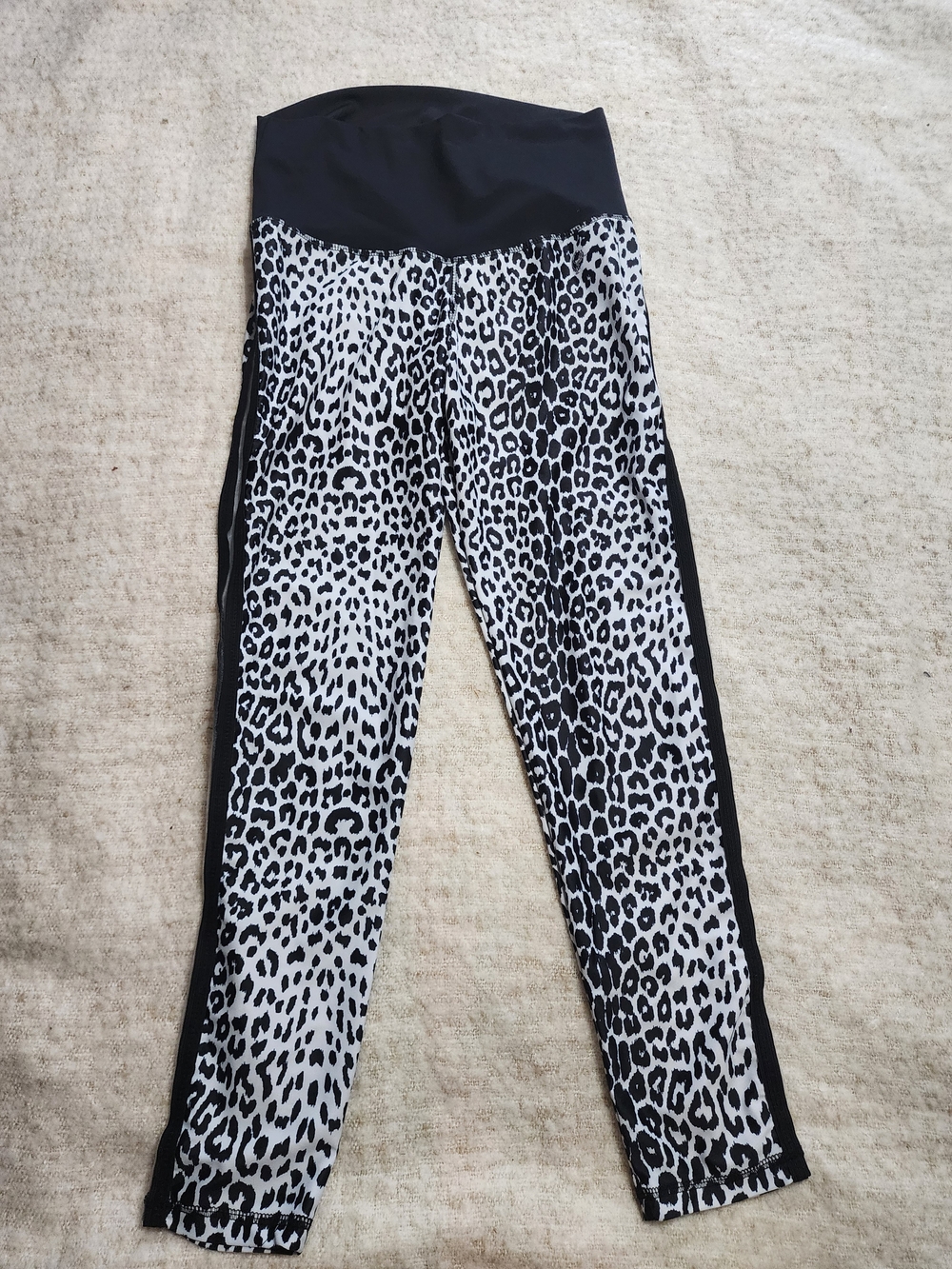 Abs2b High-Waist Leopard Print Leggings in Black & White Made In Usa